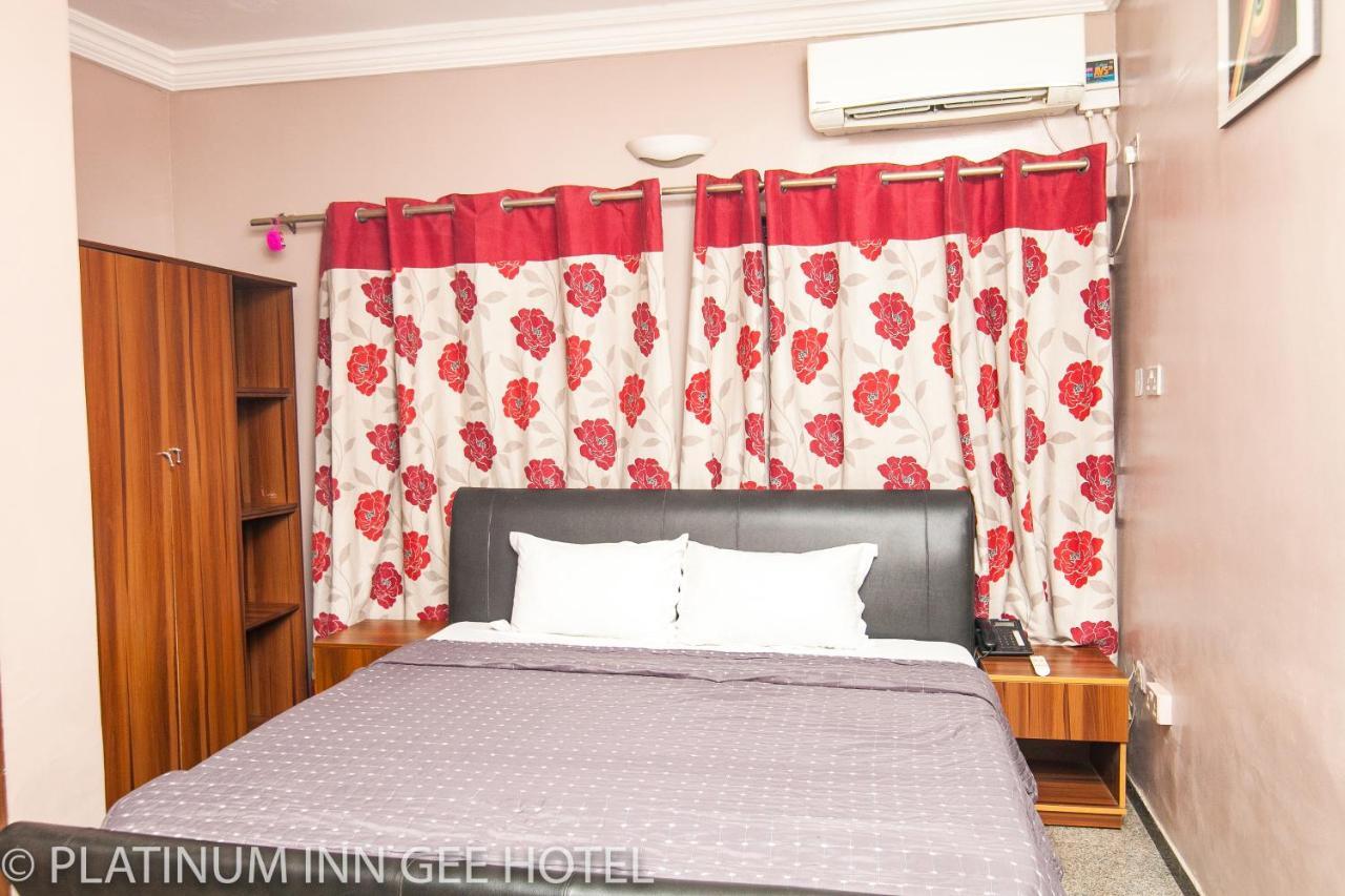Platinum Inn Gee Hotel Suru Lere Εξωτερικό φωτογραφία
