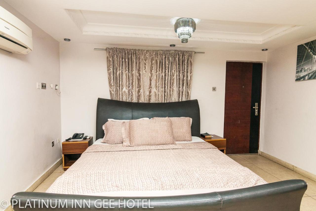 Platinum Inn Gee Hotel Suru Lere Εξωτερικό φωτογραφία