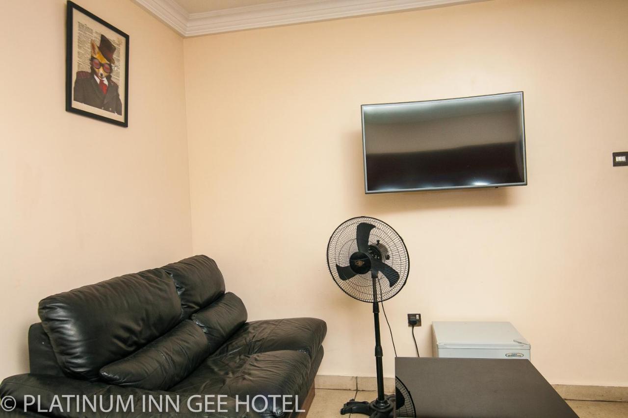 Platinum Inn Gee Hotel Suru Lere Εξωτερικό φωτογραφία