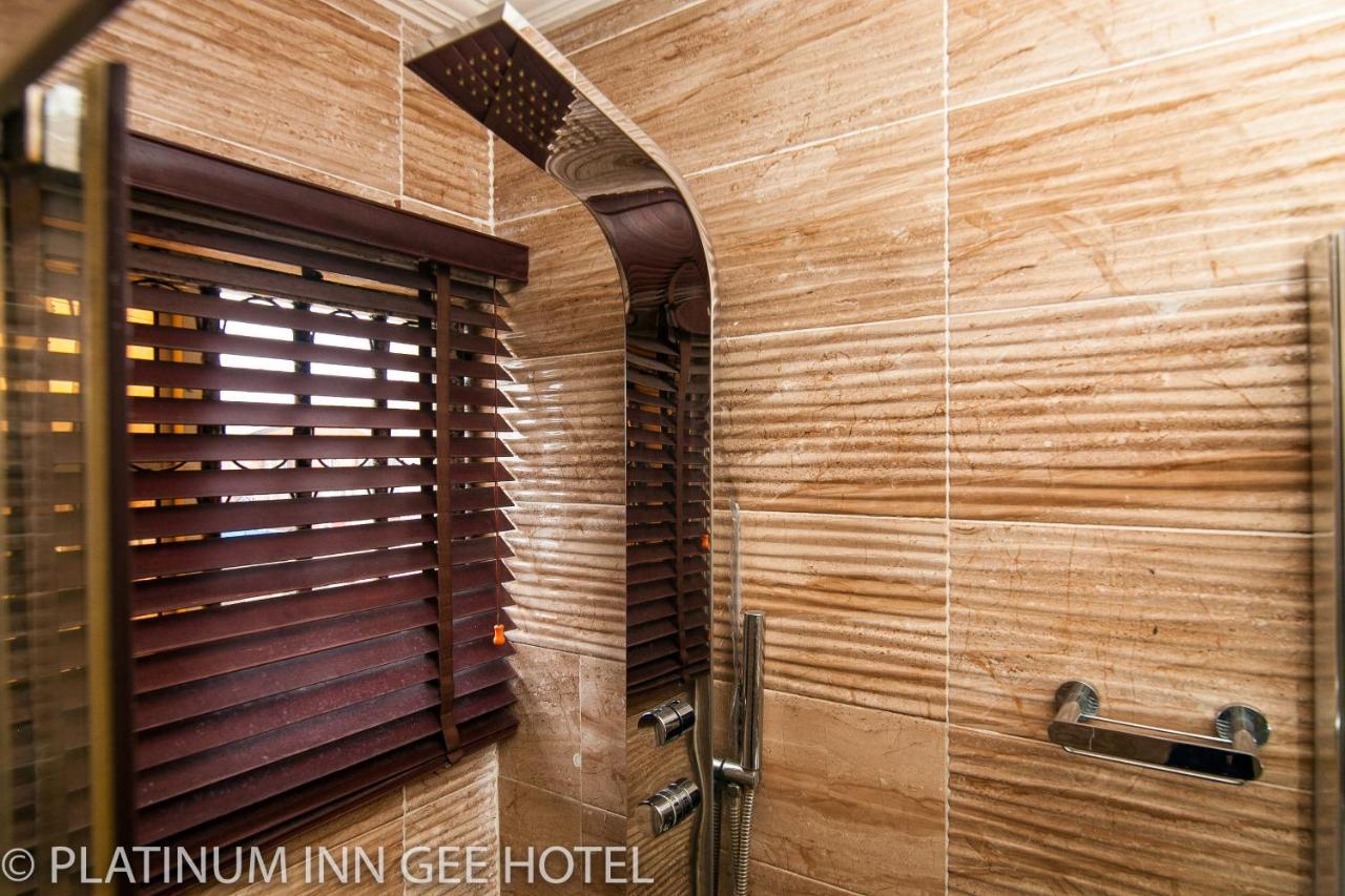 Platinum Inn Gee Hotel Suru Lere Εξωτερικό φωτογραφία